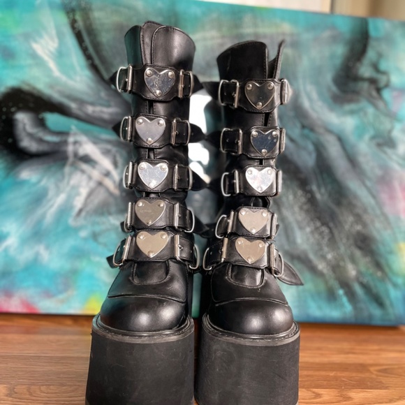 Demonia platform heart shaped - Picture 3 of 3